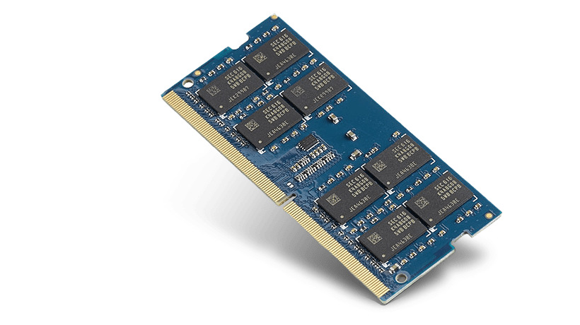 SQRAM DDR4 内存模块运行速度超高，达 3200 MHz，相比 DDR3 功耗降低 20% 且容量更高。